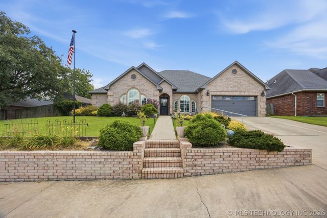 1904 Sandpiper, Mcalester, OK 74501