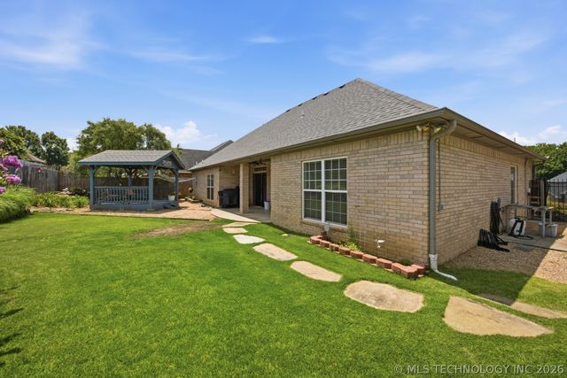 1904 Sandpiper, Mcalester, OK 74501
