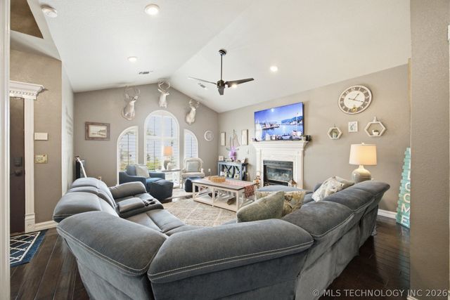1904 Sandpiper, Mcalester, OK 74501