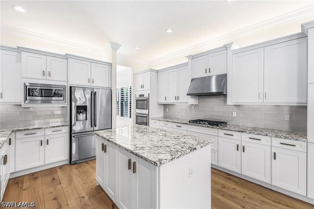 4308 Caldera CIR, Naples, FL 34119