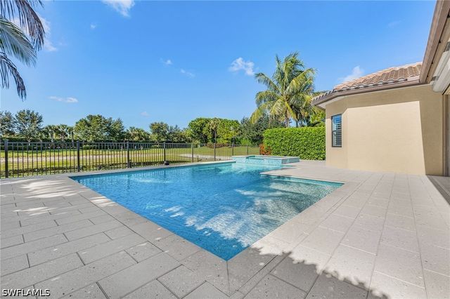 4308 Caldera CIR, Naples, FL 34119