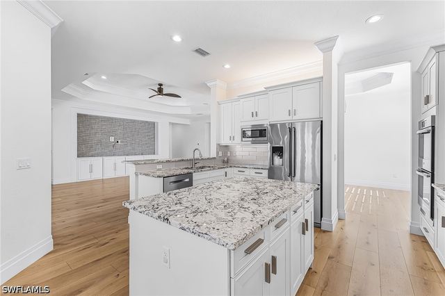 4308 Caldera CIR, Naples, FL 34119