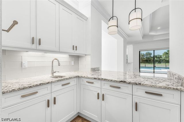 4308 Caldera CIR, Naples, FL 34119