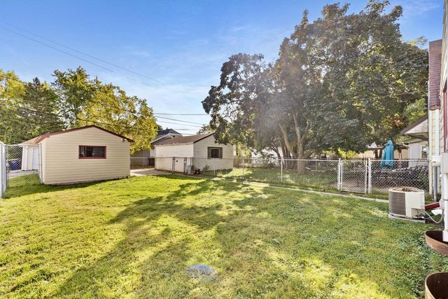 2016 S 59th STREET, West Allis, WI 53219