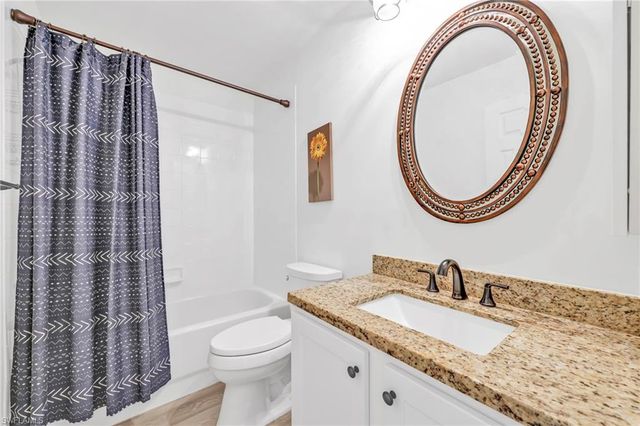 8924 Ventura WAY, Naples, FL 34109