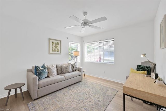 8924 Ventura WAY, Naples, FL 34109