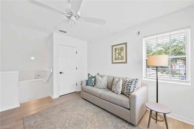 8924 Ventura WAY, Naples, FL 34109