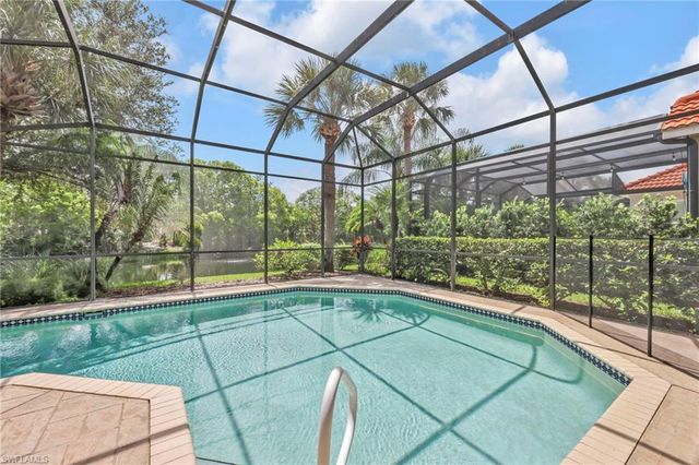 8924 Ventura WAY, Naples, FL 34109