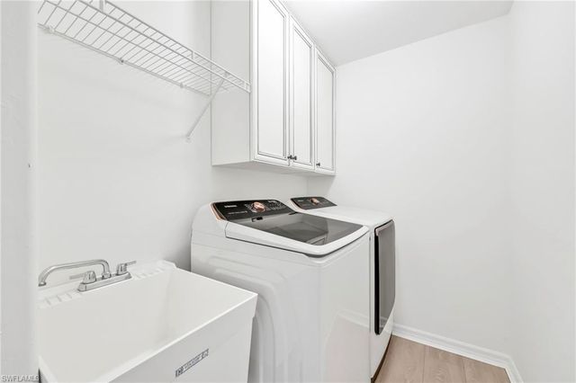 8924 Ventura WAY, Naples, FL 34109