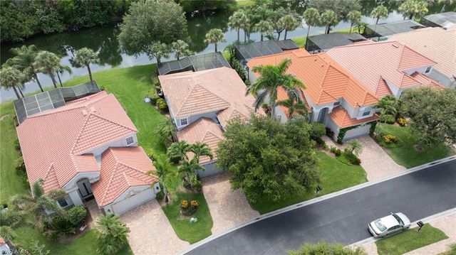 8924 Ventura WAY, Naples, FL 34109