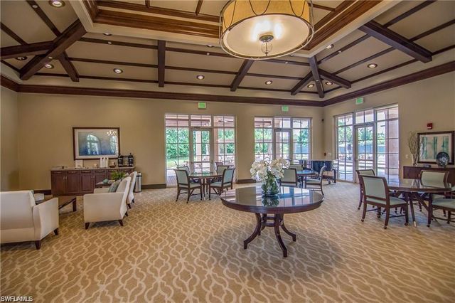 8924 Ventura WAY, Naples, FL 34109