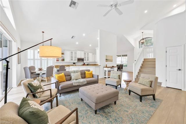 8924 Ventura WAY, Naples, FL 34109