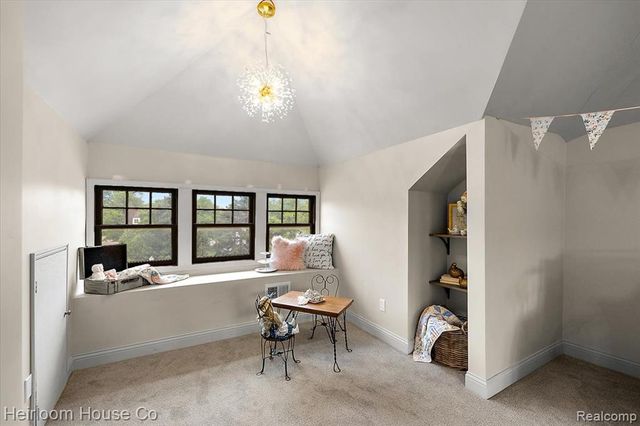 1755 W Boston Boulevard, Detroit, MI 48206