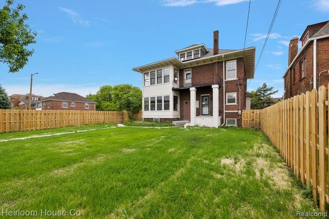 1755 W Boston Boulevard, Detroit, MI 48206