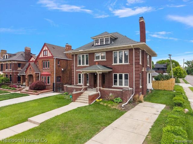 1755 W Boston Boulevard, Detroit, MI 48206