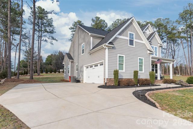 4307 Island Fox Lane, Denver, NC 28037