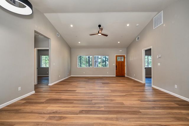 5117 Woodhaven Ct, Grizzly Flats, CA 95636