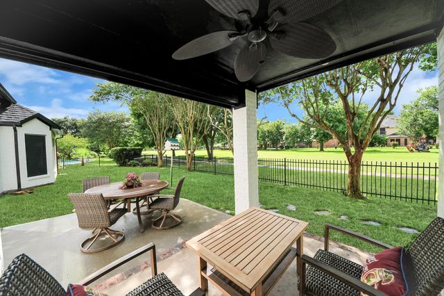 2522 Colonel Court Drive, Richmond, TX 77406