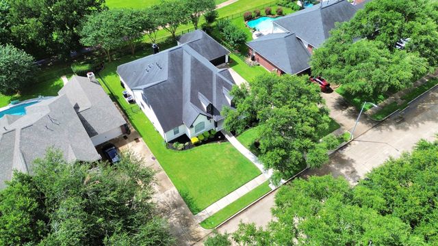 2522 Colonel Court Drive, Richmond, TX 77406