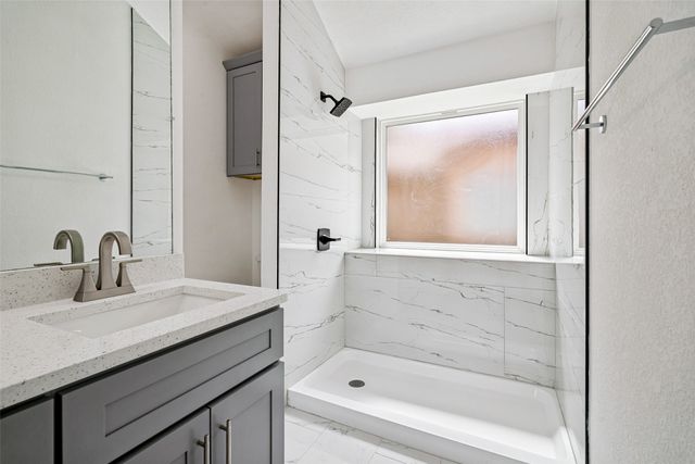 8010 Meadowlark Lane, Rowlett, TX 75088