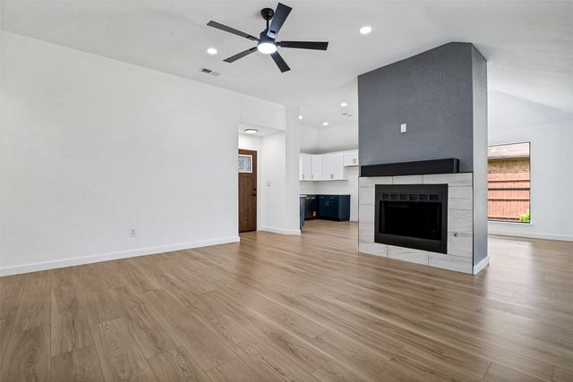8010 Meadowlark Lane, Rowlett, TX 75088