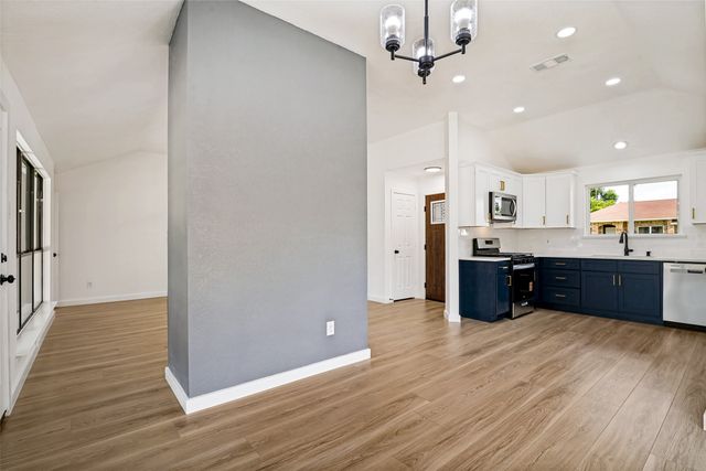 8010 Meadowlark Lane, Rowlett, TX 75088
