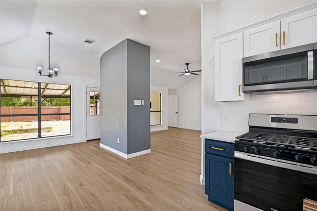 8010 Meadowlark Lane, Rowlett, TX 75088