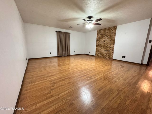 403 Resweber Street, St. Martinville, LA 70582