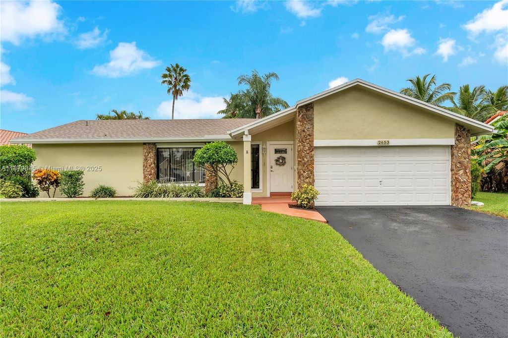 2653 NW 98th Ter, Coral Springs, FL 33065