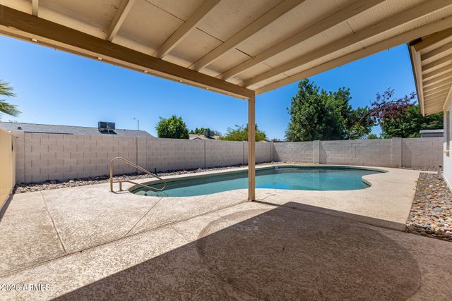2135 W KERRY Lane, Phoenix, AZ 85027