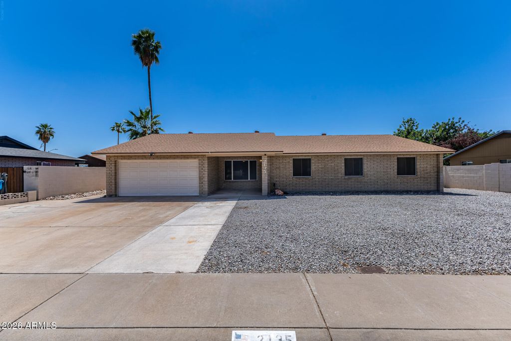 2135 W KERRY Lane, Phoenix, AZ 85027