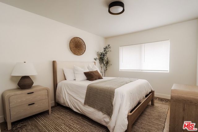 5211 Baza Avenue, Woodland Hills (los Angeles), CA 91364