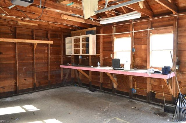 3210 Brighton ST, Portsmouth, VA 23707