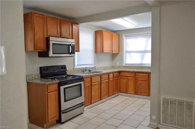 3210 Brighton ST, Portsmouth, VA 23707