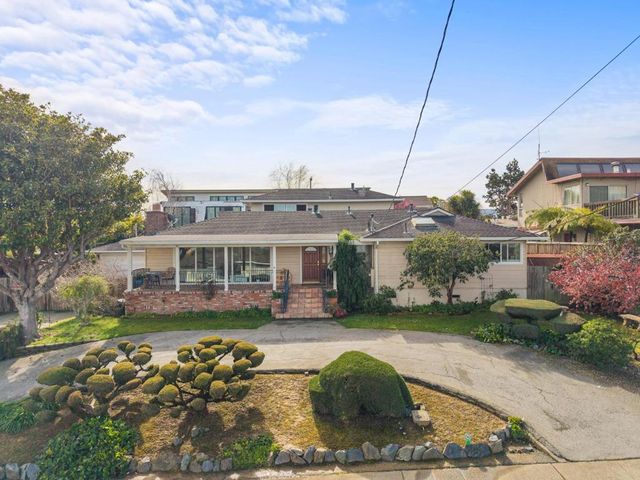 2725 Belmont Canyon Road, Belmont, CA 94002