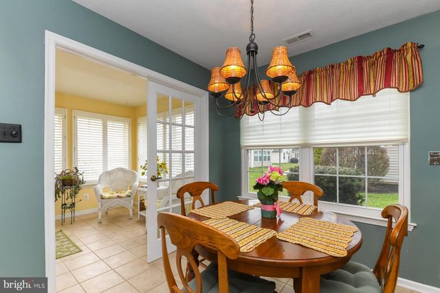 6 PHOEBE TER, West Deptford, NJ 08086