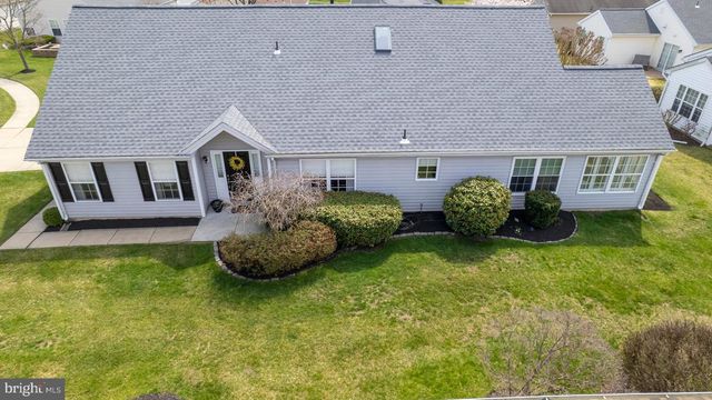 6 PHOEBE TER, West Deptford, NJ 08086