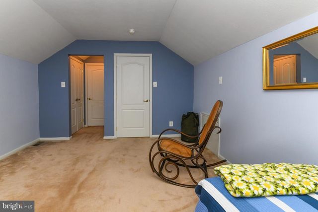 6 PHOEBE TER, West Deptford, NJ 08086