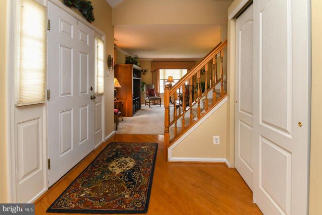 6 PHOEBE TER, West Deptford, NJ 08086