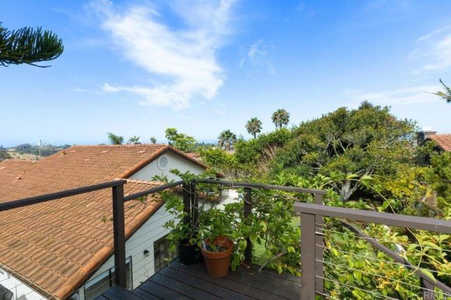 1358 Blue Heron Avenue, Encinitas, CA 92024