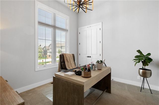 10909 W 172nd Street, Overland Park, KS 66221