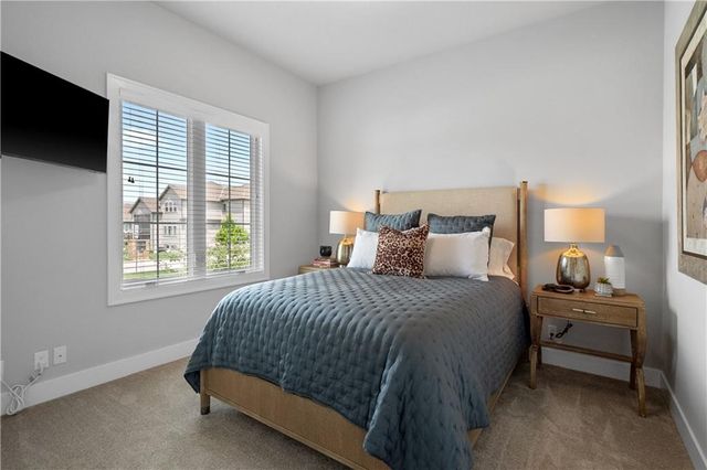 10909 W 172nd Street, Overland Park, KS 66221