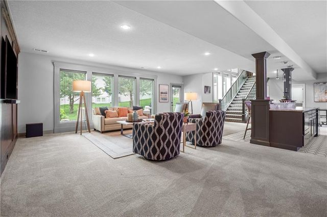 10909 W 172nd Street, Overland Park, KS 66221