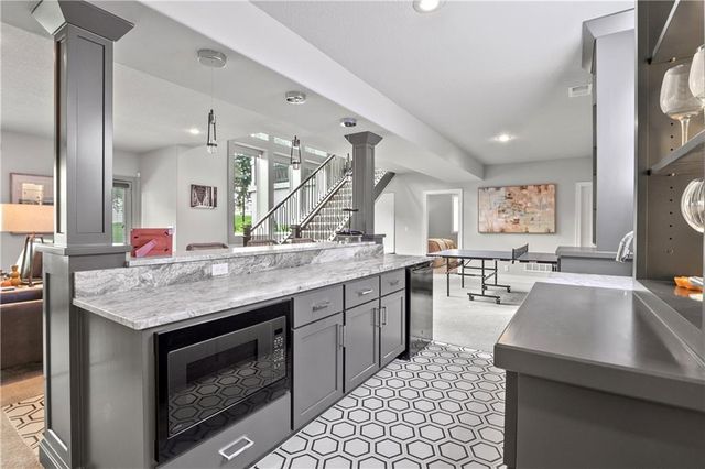 10909 W 172nd Street, Overland Park, KS 66221