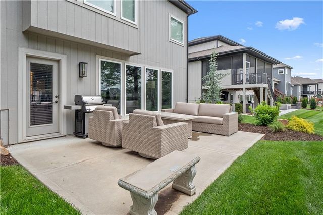 10909 W 172nd Street, Overland Park, KS 66221