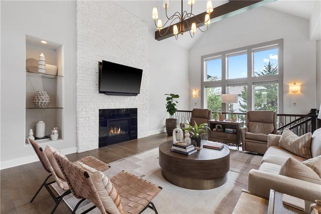 10909 W 172nd Street, Overland Park, KS 66221