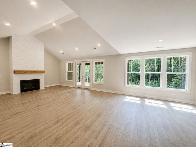 106 Polo Court, Ninety Six, SC 29666