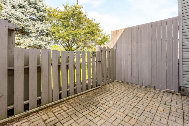 2276 Sandman Drive, 67E, Columbus, OH 43235