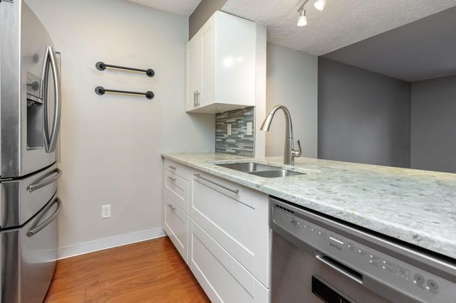2276 Sandman Drive, 67E, Columbus, OH 43235