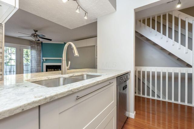 2276 Sandman Drive, 67E, Columbus, OH 43235